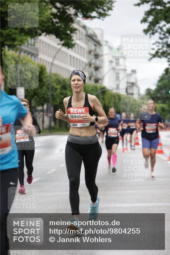 14.06.2026 - REWE Women's Run Jannik Wohlers http://msf.ph/oto/9804255 14.06.2026 10:37:36 Laufen 5380, 7 meine-sportfotos.de