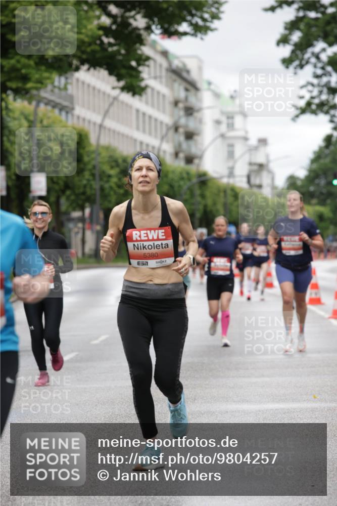 14.06.2026 - REWE Women's Run Jannik Wohlers http://msf.ph/oto/9804257 14.06.2026 10:37:36 Laufen 5380, 7 meine-sportfotos.de