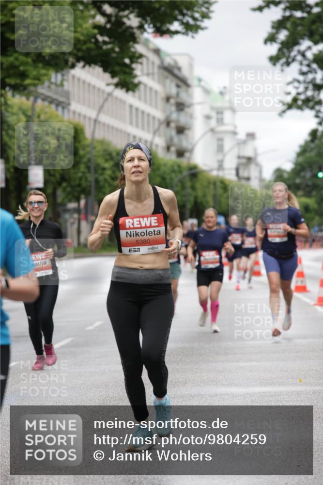 14.06.2026 - REWE Women's Run Jannik Wohlers http://msf.ph/oto/9804259 14.06.2026 10:37:36 Laufen 5380, 7 meine-sportfotos.de
