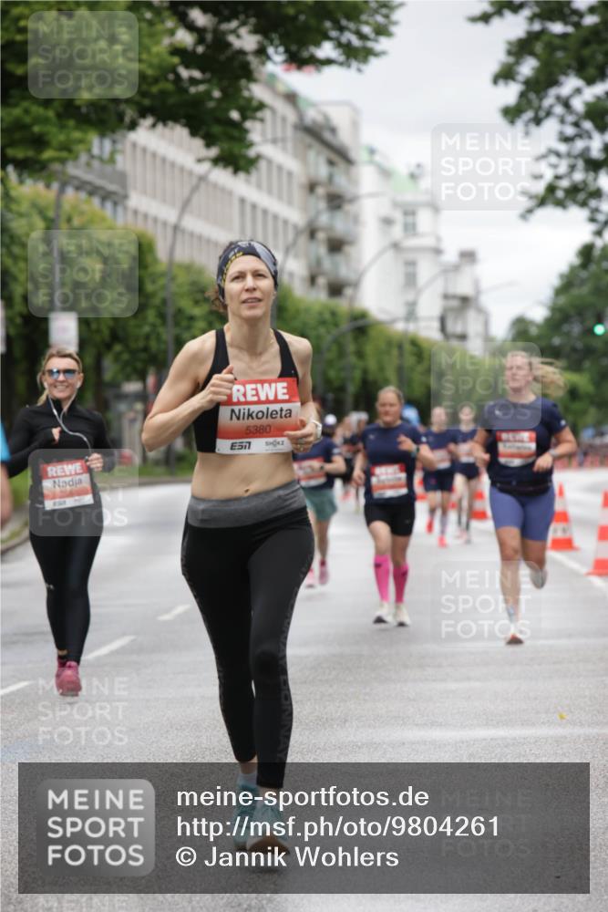 14.06.2026 - REWE Women's Run Jannik Wohlers http://msf.ph/oto/9804261 14.06.2026 10:37:36 Laufen 5380 meine-sportfotos.de