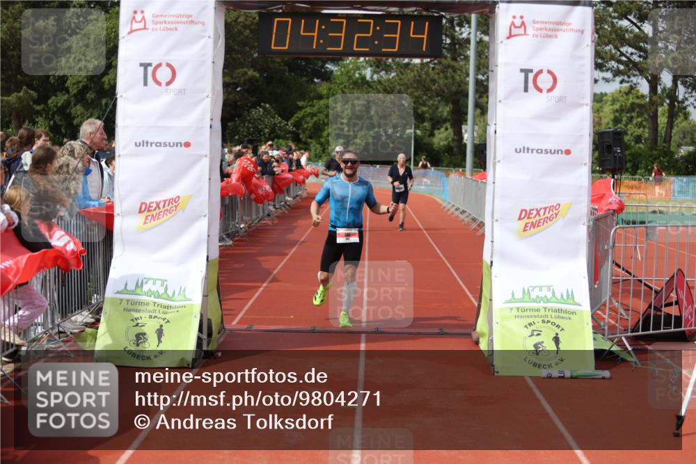 14.06.2026 - 7 Türme Triathlon Andreas Tolksdorf http://msf.ph/oto/9804271 14.06.2026 15:32:33 Ziel 840, 917, 1025 meine-sportfotos.de