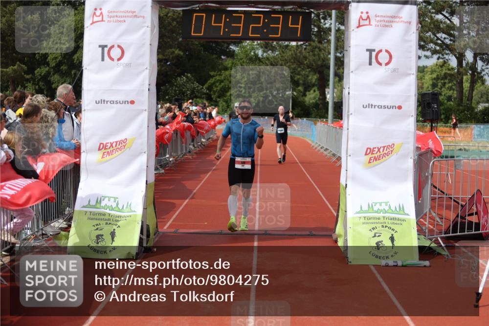 14.06.2026 - 7 Türme Triathlon Andreas Tolksdorf http://msf.ph/oto/9804275 14.06.2026 15:32:33 Ziel 840, 917, 1025 meine-sportfotos.de