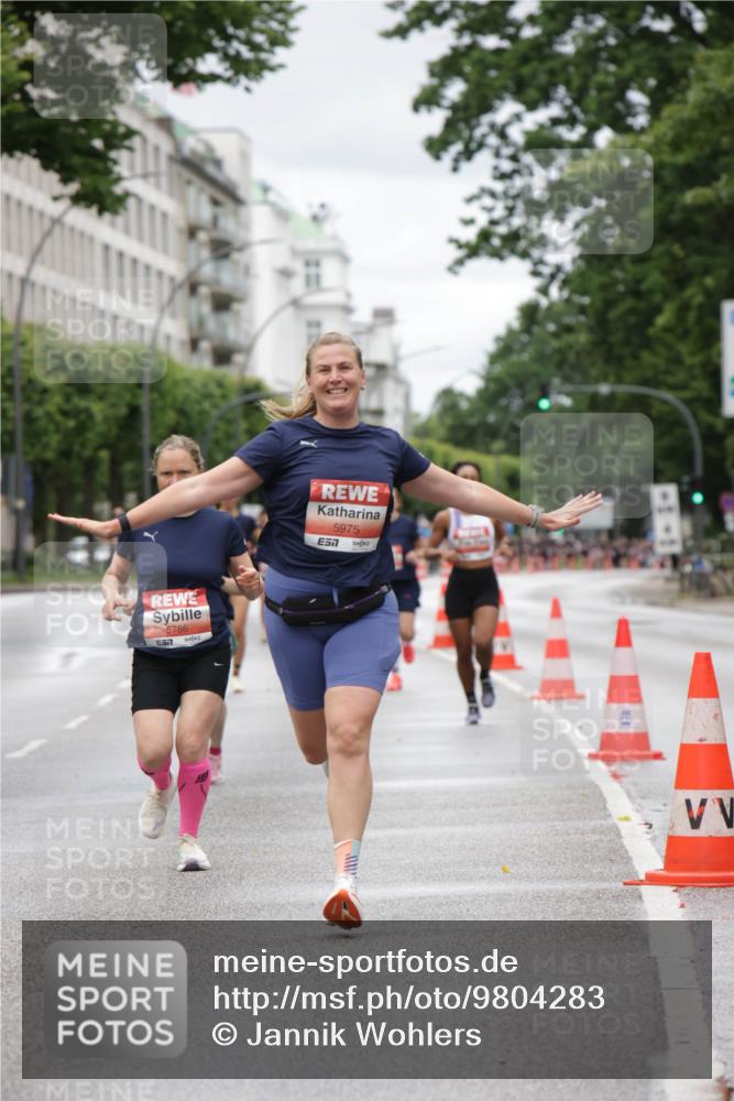 14.06.2026 - REWE Women's Run Jannik Wohlers http://msf.ph/oto/9804283 14.06.2026 10:37:39 Laufen 5786, 657, 5975, 7 meine-sportfotos.de