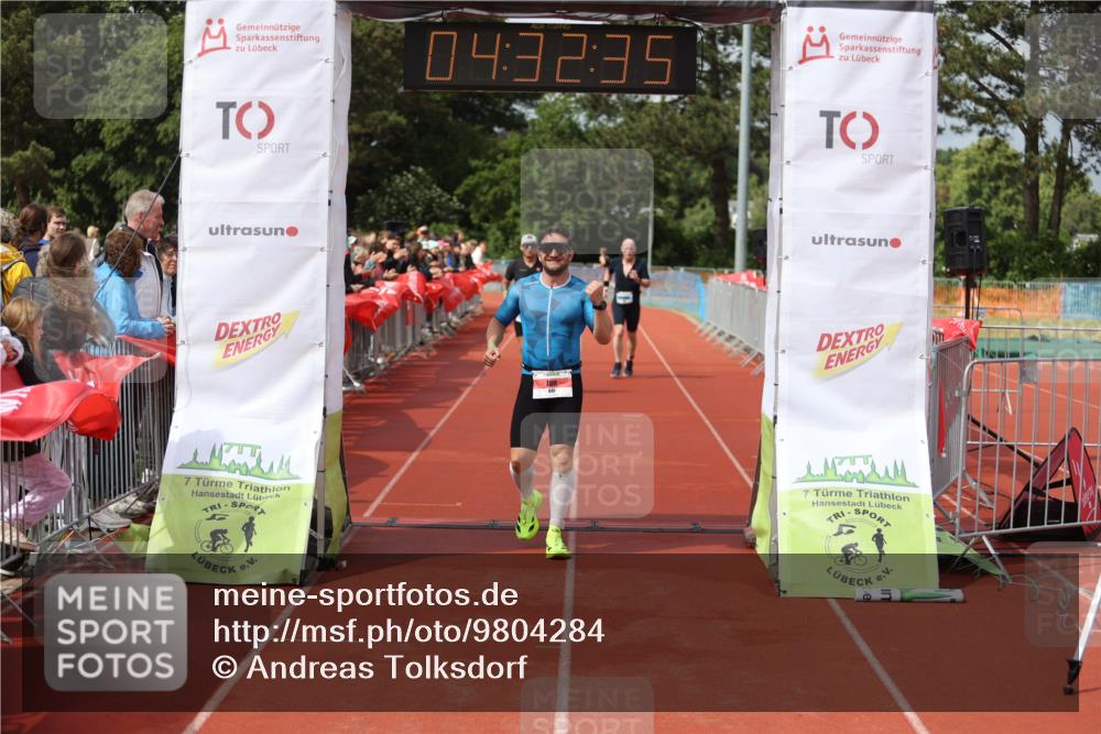 14.06.2026 - 7 Türme Triathlon Andreas Tolksdorf http://msf.ph/oto/9804284 14.06.2026 15:32:34 Ziel 840, 917, 1025 meine-sportfotos.de