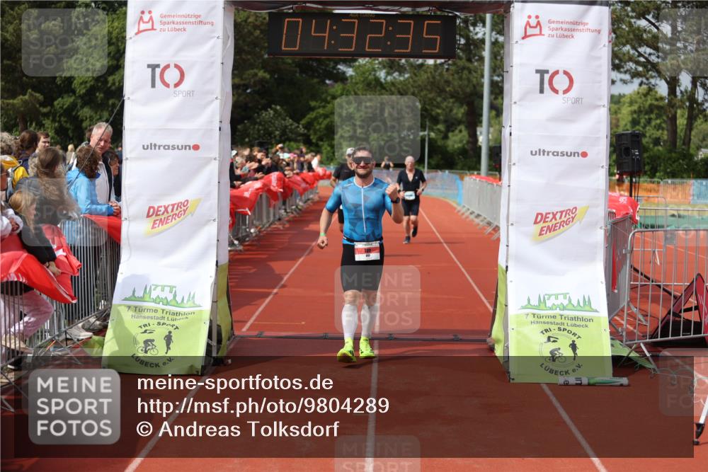 14.06.2026 - 7 Türme Triathlon Andreas Tolksdorf http://msf.ph/oto/9804289 14.06.2026 15:32:34 Ziel 840, 917, 1025 meine-sportfotos.de
