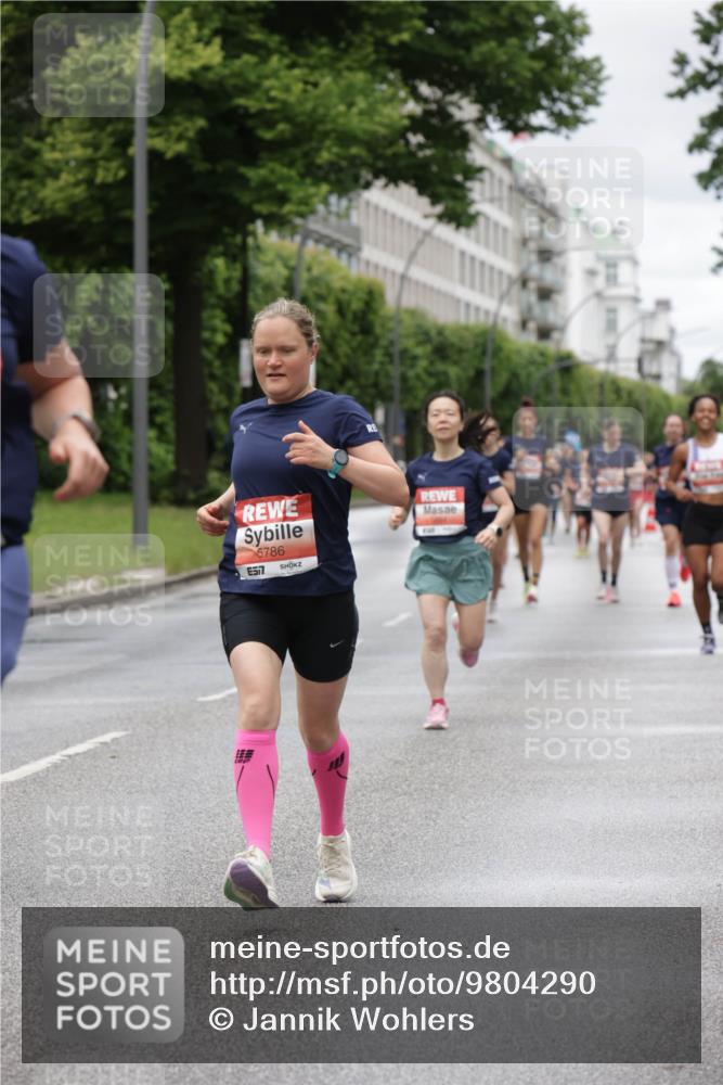 14.06.2026 - REWE Women's Run Jannik Wohlers http://msf.ph/oto/9804290 14.06.2026 10:37:42 Laufen 557, 5786 meine-sportfotos.de