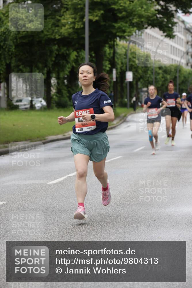 14.06.2026 - REWE Women's Run Jannik Wohlers http://msf.ph/oto/9804313 14.06.2026 10:37:44 Laufen 5694, 51 meine-sportfotos.de