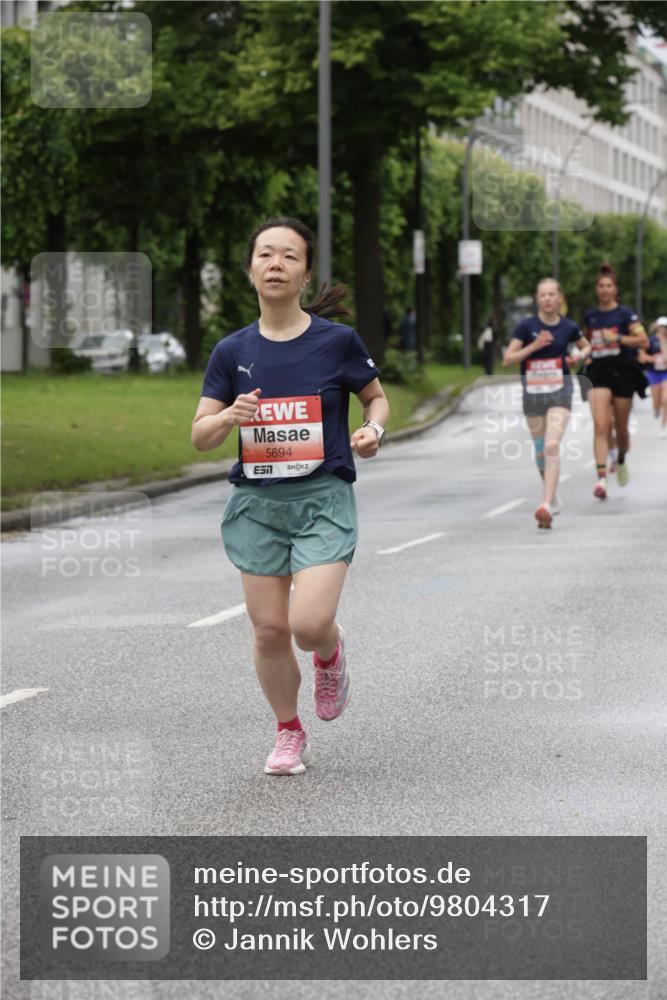 14.06.2026 - REWE Women's Run Jannik Wohlers http://msf.ph/oto/9804317 14.06.2026 10:37:44 Laufen 5694 meine-sportfotos.de