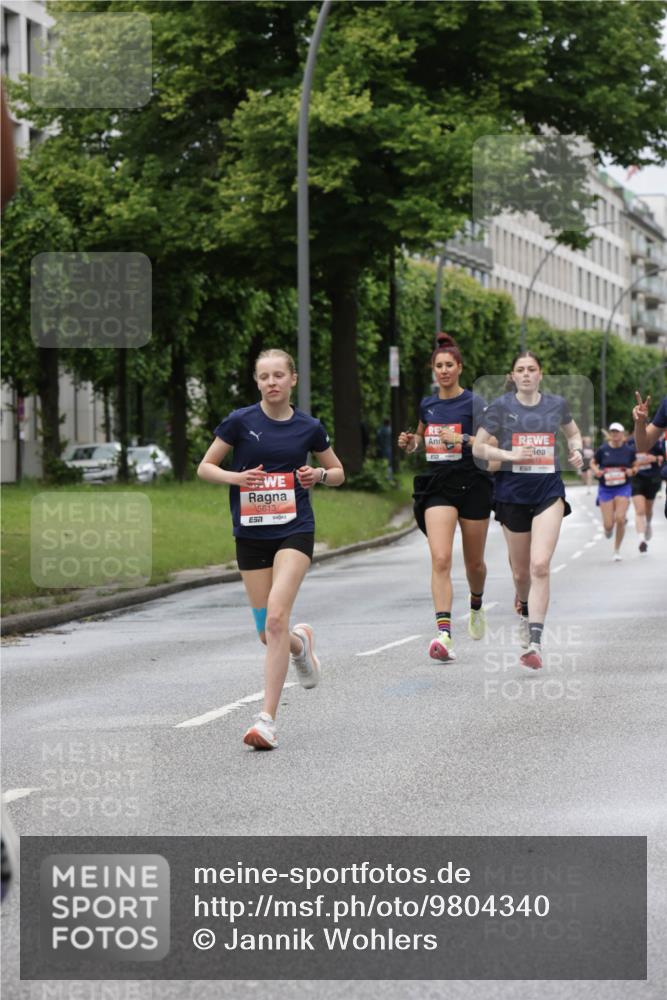 14.06.2026 - REWE Women's Run Jannik Wohlers http://msf.ph/oto/9804340 14.06.2026 10:37:47 Laufen 5613, 57 meine-sportfotos.de