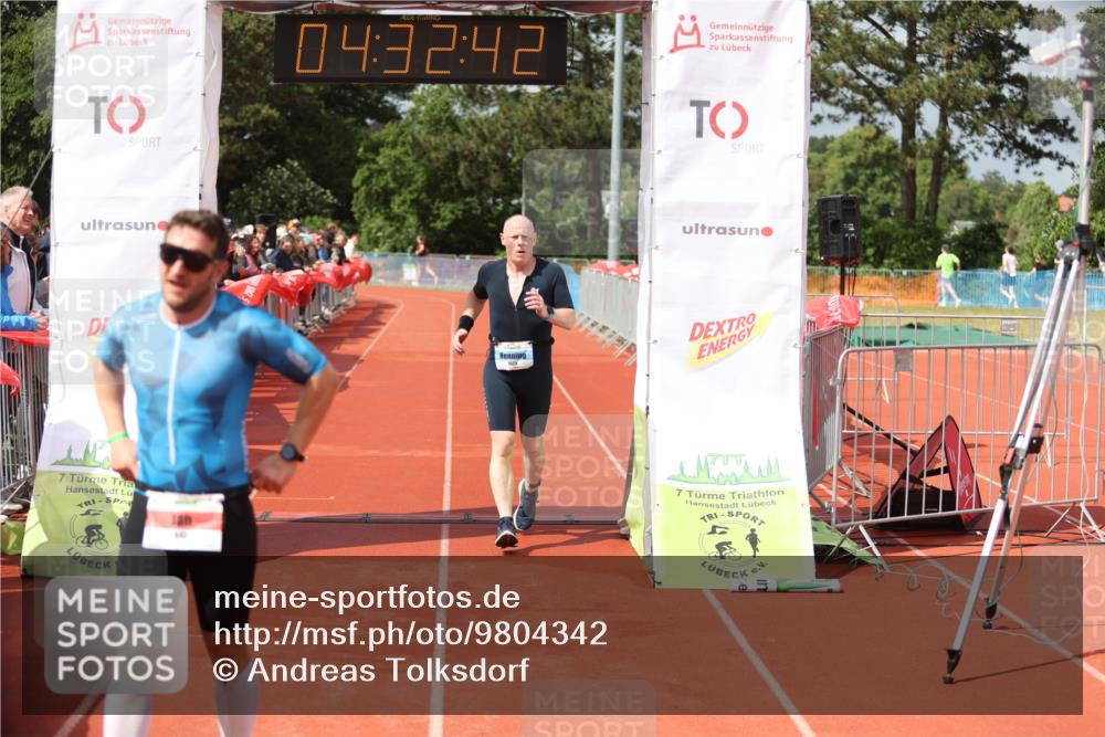 14.06.2026 - 7 Türme Triathlon Andreas Tolksdorf http://msf.ph/oto/9804342 14.06.2026 15:32:40 Ziel 840, 917, 1025 meine-sportfotos.de