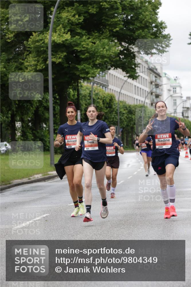 14.06.2026 - REWE Women's Run Jannik Wohlers http://msf.ph/oto/9804349 14.06.2026 10:37:48 Laufen 5109, 5815, 7, 7, 5702 meine-sportfotos.de
