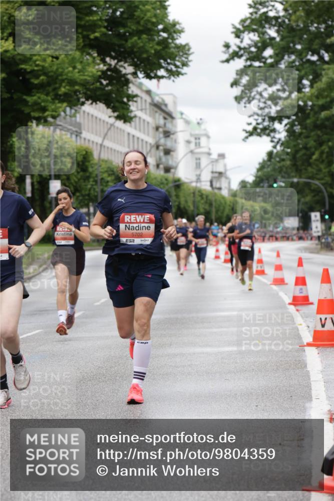 14.06.2026 - REWE Women's Run Jannik Wohlers http://msf.ph/oto/9804359 14.06.2026 10:37:49 Laufen 5702 meine-sportfotos.de