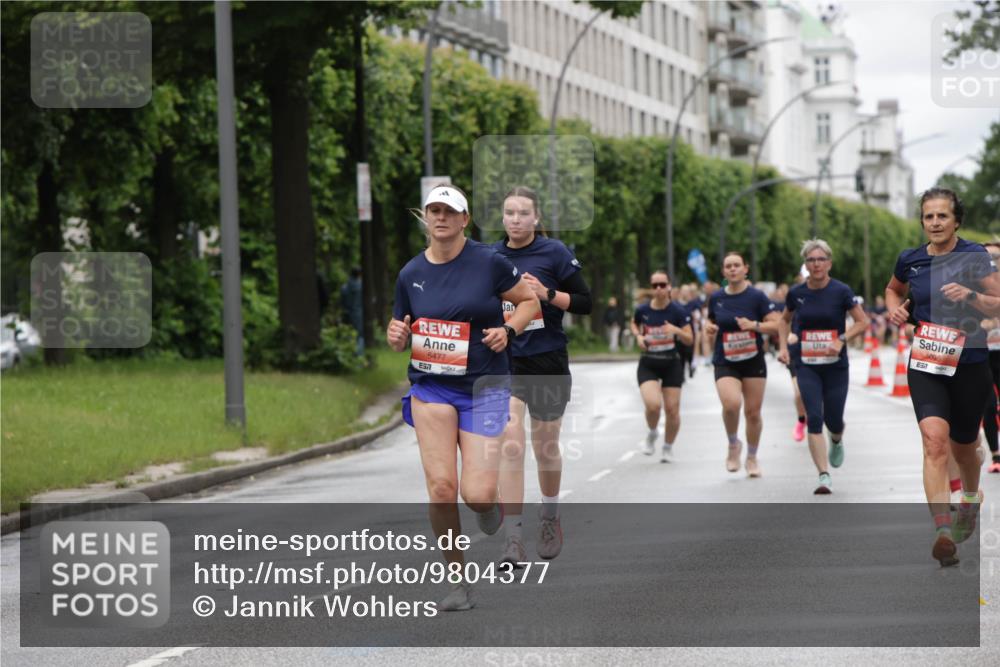 14.06.2026 - REWE Women's Run Jannik Wohlers http://msf.ph/oto/9804377 14.06.2026 10:37:54 Laufen 5477, 7, 5096 meine-sportfotos.de