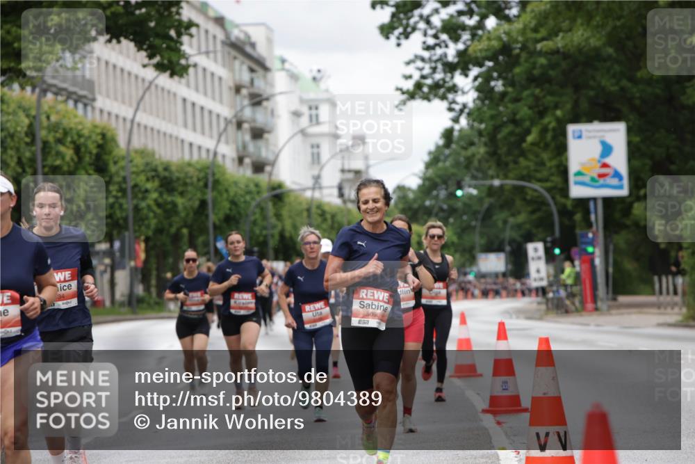 14.06.2026 - REWE Women's Run Jannik Wohlers http://msf.ph/oto/9804389 14.06.2026 10:37:55 Laufen 34, 5096 meine-sportfotos.de