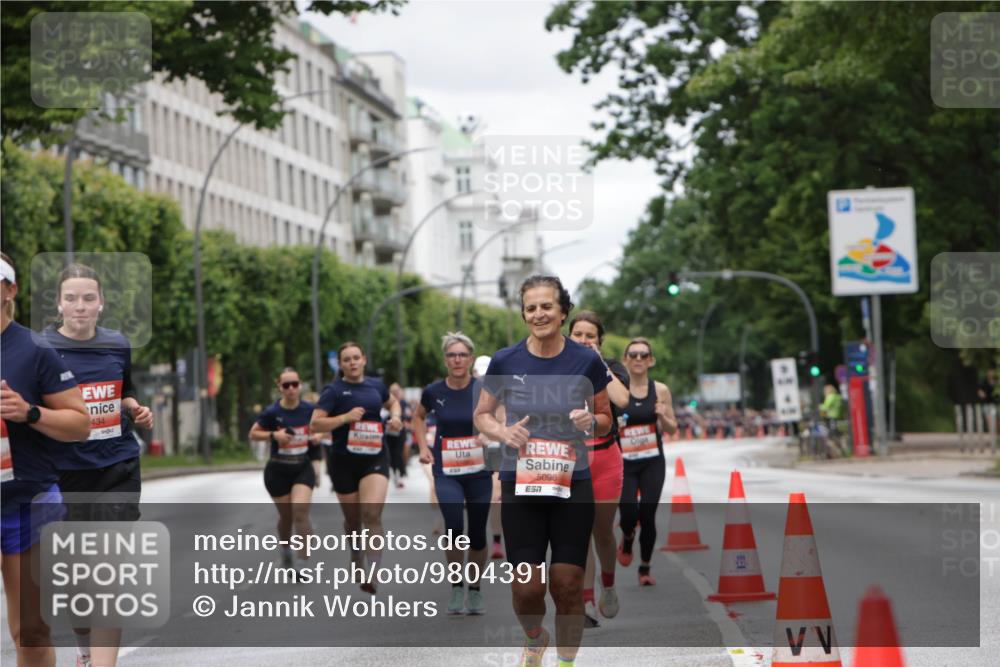 14.06.2026 - REWE Women's Run Jannik Wohlers http://msf.ph/oto/9804391 14.06.2026 10:37:55 Laufen 434, 5096, 7 meine-sportfotos.de