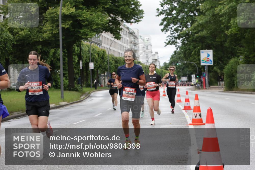 14.06.2026 - REWE Women's Run Jannik Wohlers http://msf.ph/oto/9804398 14.06.2026 10:37:57 Laufen 5434, 5096, 7 meine-sportfotos.de