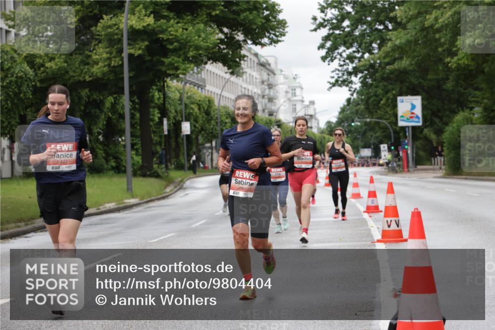 14.06.2026 - REWE Women's Run Jannik Wohlers http://msf.ph/oto/9804404 14.06.2026 10:37:57 Laufen 5434, 7, 5096, 7 meine-sportfotos.de