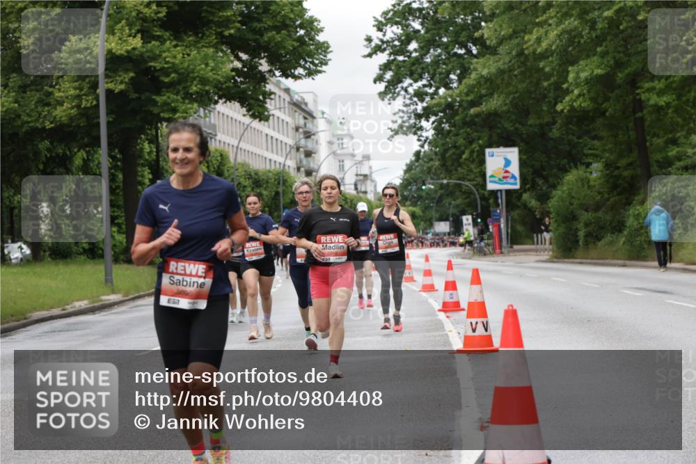 14.06.2026 - REWE Women's Run Jannik Wohlers http://msf.ph/oto/9804408 14.06.2026 10:37:58 Laufen 5096, 57, 5916 meine-sportfotos.de