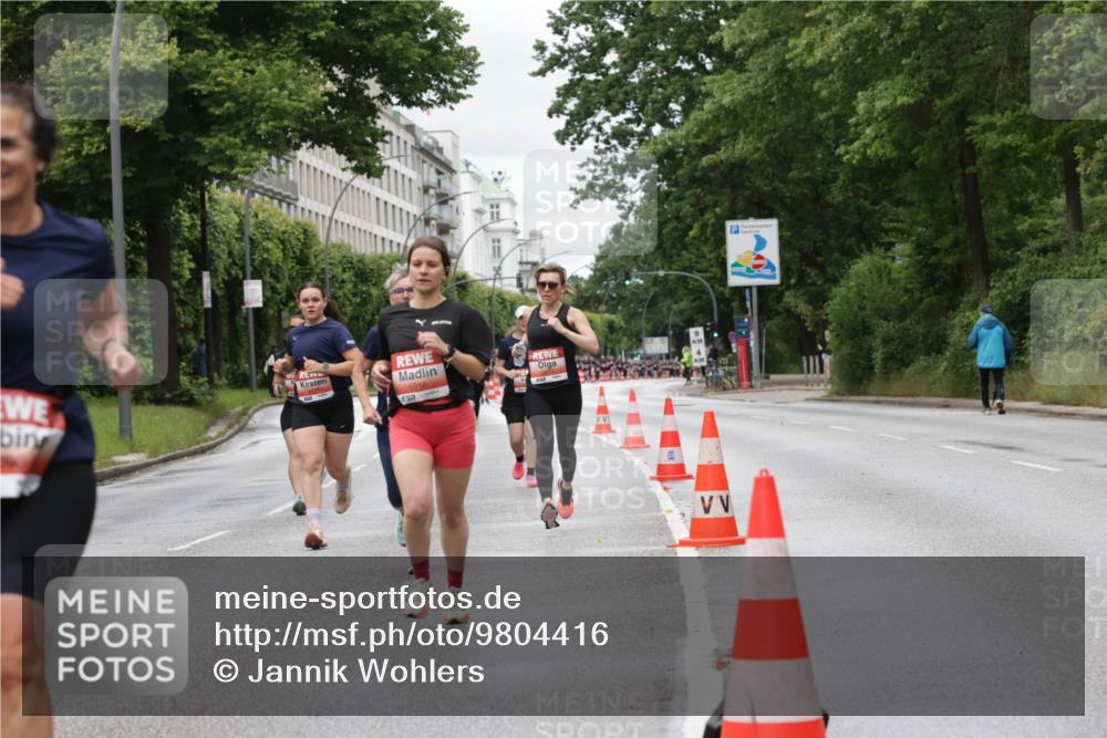 14.06.2026 - REWE Women's Run Jannik Wohlers http://msf.ph/oto/9804416 14.06.2026 10:37:59 Laufen 5916 meine-sportfotos.de