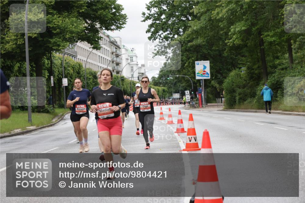 14.06.2026 - REWE Women's Run Jannik Wohlers http://msf.ph/oto/9804421 14.06.2026 10:37:59 Laufen 691, 51 meine-sportfotos.de