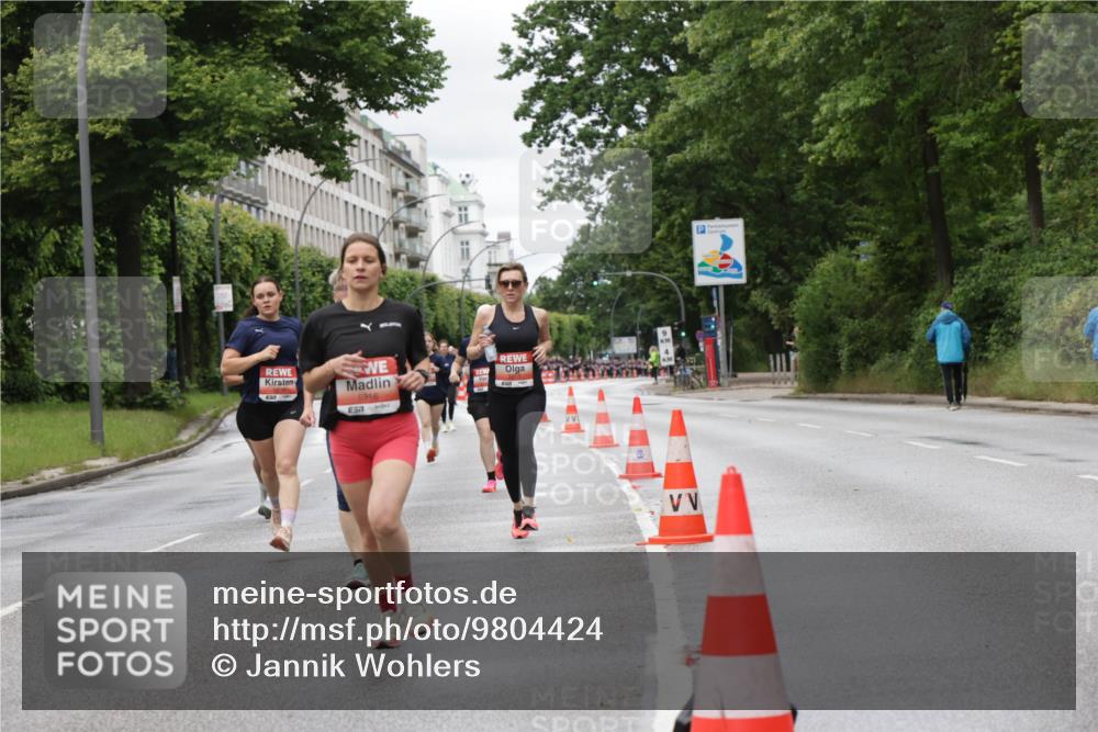 14.06.2026 - REWE Women's Run Jannik Wohlers http://msf.ph/oto/9804424 14.06.2026 10:37:59 Laufen 5916 meine-sportfotos.de