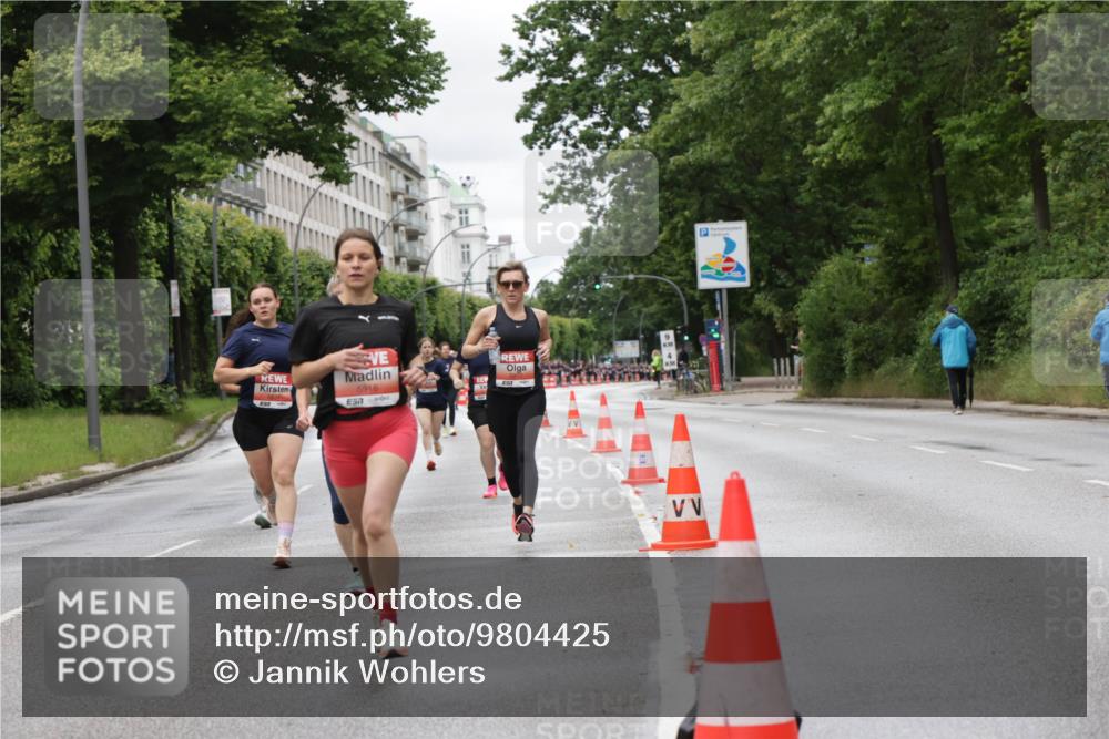 14.06.2026 - REWE Women's Run Jannik Wohlers http://msf.ph/oto/9804425 14.06.2026 10:37:59 Laufen 5916 meine-sportfotos.de