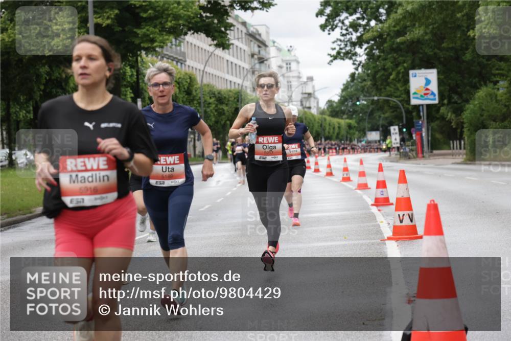 14.06.2026 - REWE Women's Run Jannik Wohlers http://msf.ph/oto/9804429 14.06.2026 10:38:01 Laufen 6916, 5189, 7, 5953, 57 meine-sportfotos.de