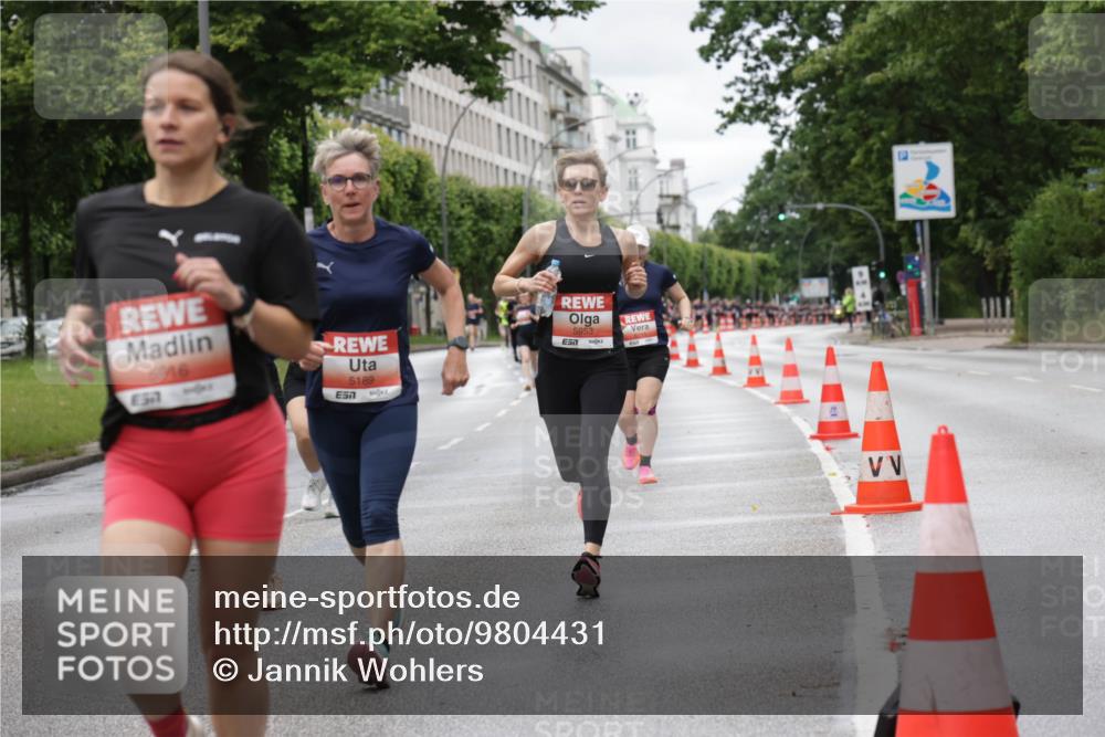 14.06.2026 - REWE Women's Run Jannik Wohlers http://msf.ph/oto/9804431 14.06.2026 10:38:01 Laufen 6916, 7, 5189, 5953, 57 meine-sportfotos.de