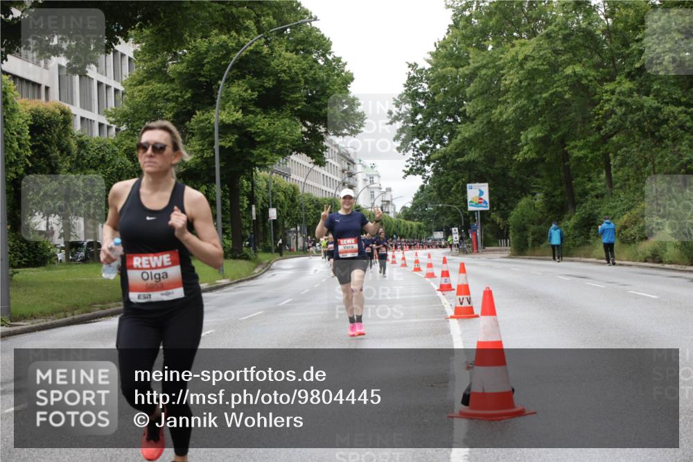 14.06.2026 - REWE Women's Run Jannik Wohlers http://msf.ph/oto/9804445 14.06.2026 10:38:03 Laufen 5953, 7 meine-sportfotos.de
