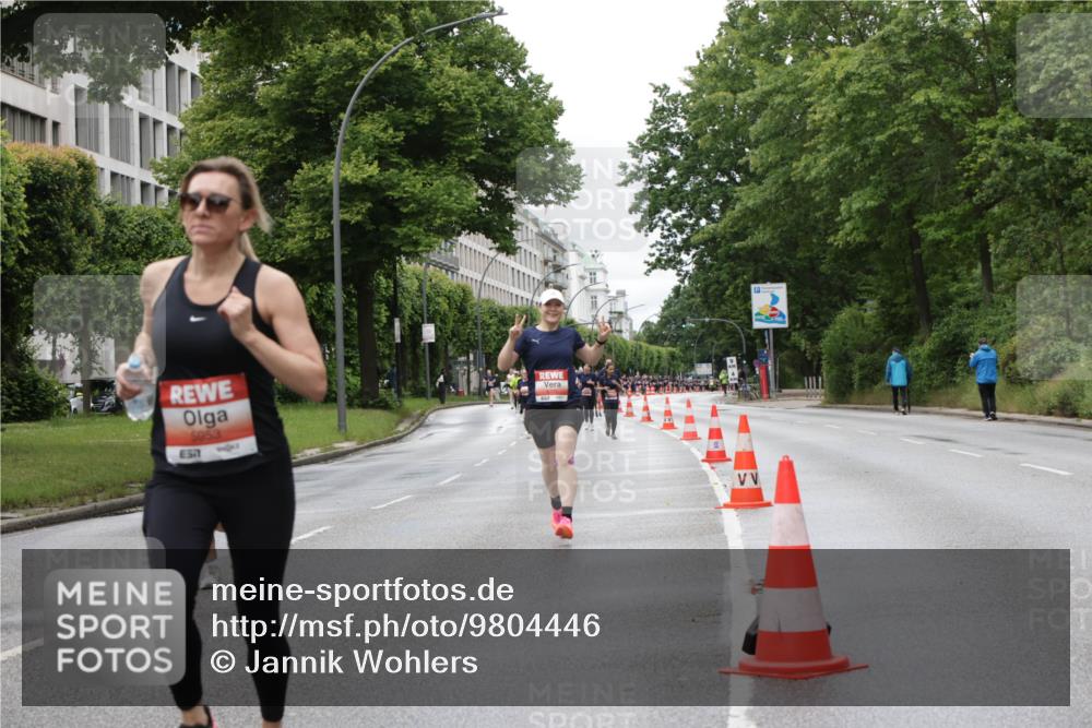14.06.2026 - REWE Women's Run Jannik Wohlers http://msf.ph/oto/9804446 14.06.2026 10:38:03 Laufen 5953 meine-sportfotos.de