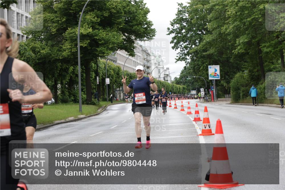 14.06.2026 - REWE Women's Run Jannik Wohlers http://msf.ph/oto/9804448 14.06.2026 10:38:03 Laufen  meine-sportfotos.de