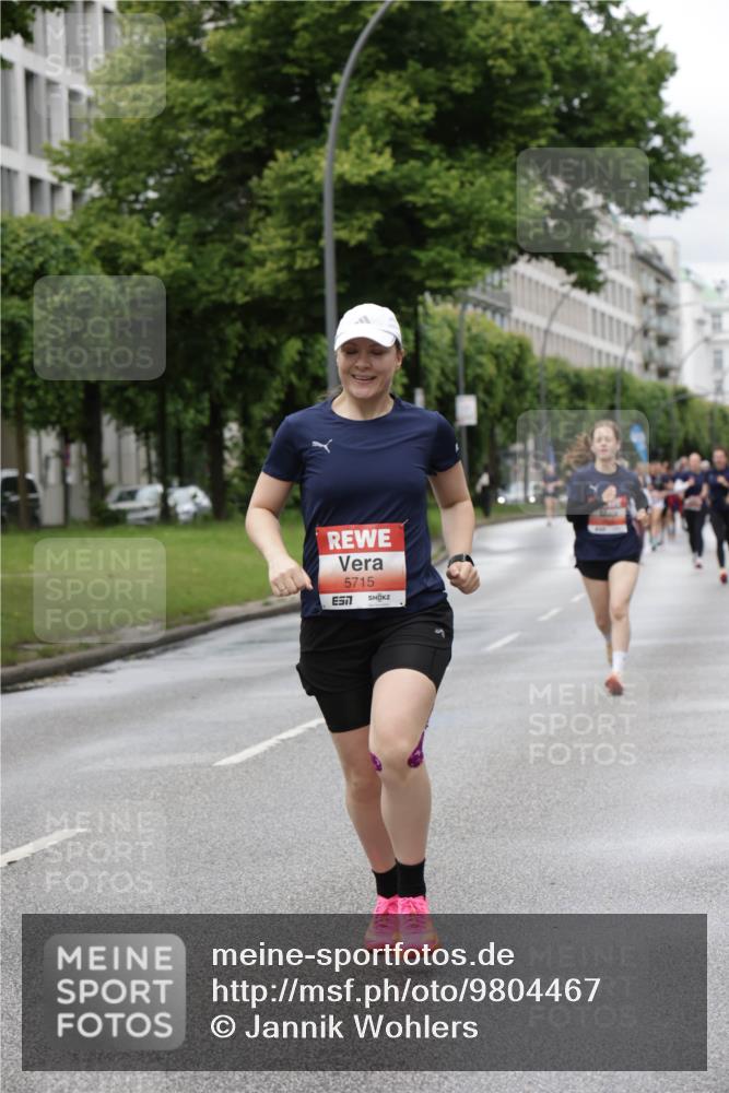 14.06.2026 - REWE Women's Run Jannik Wohlers http://msf.ph/oto/9804467 14.06.2026 10:38:05 Laufen 5715, 7 meine-sportfotos.de