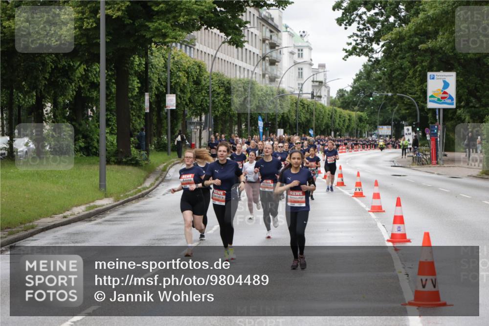 14.06.2026 - REWE Women's Run Jannik Wohlers http://msf.ph/oto/9804489 14.06.2026 10:38:10 Laufen 9 meine-sportfotos.de
