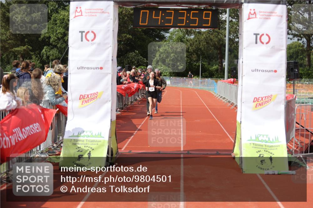 14.06.2026 - 7 Türme Triathlon Andreas Tolksdorf http://msf.ph/oto/9804501 14.06.2026 15:33:57 Ziel 898 meine-sportfotos.de