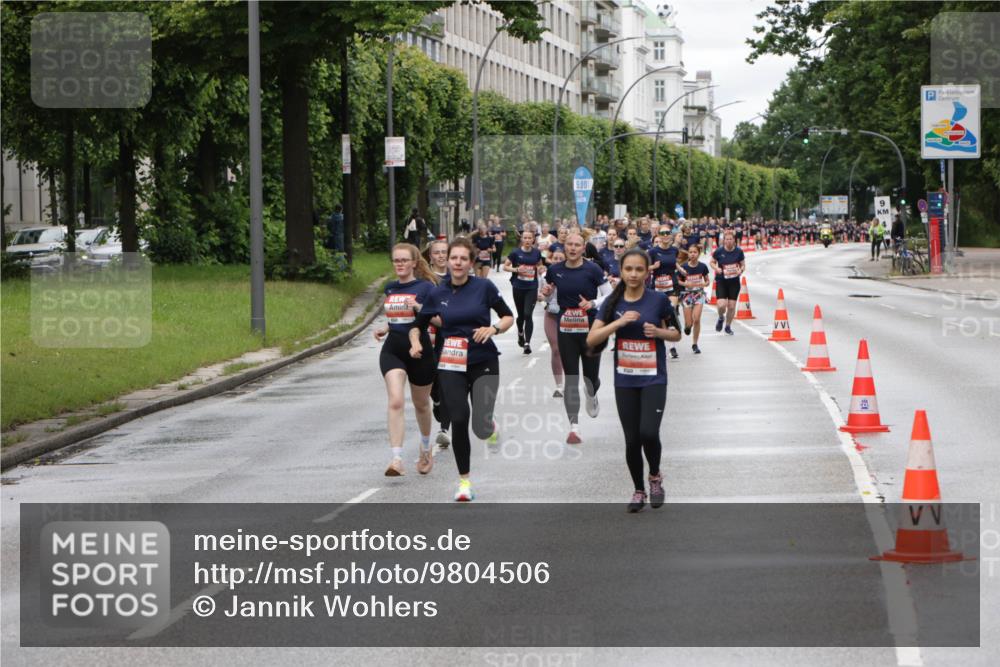 14.06.2026 - REWE Women's Run Jannik Wohlers http://msf.ph/oto/9804506 14.06.2026 10:38:11 Laufen 5, 00 meine-sportfotos.de