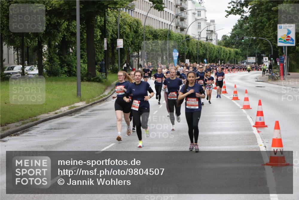 14.06.2026 - REWE Women's Run Jannik Wohlers http://msf.ph/oto/9804507 14.06.2026 10:38:11 Laufen 5, 00 meine-sportfotos.de