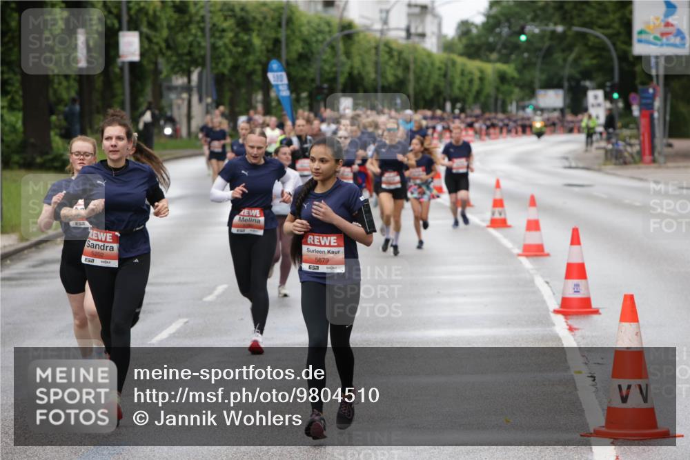 14.06.2026 - REWE Women's Run Jannik Wohlers http://msf.ph/oto/9804510 14.06.2026 10:38:12 Laufen 651, 5202, 7, 500, 5679, 57 meine-sportfotos.de
