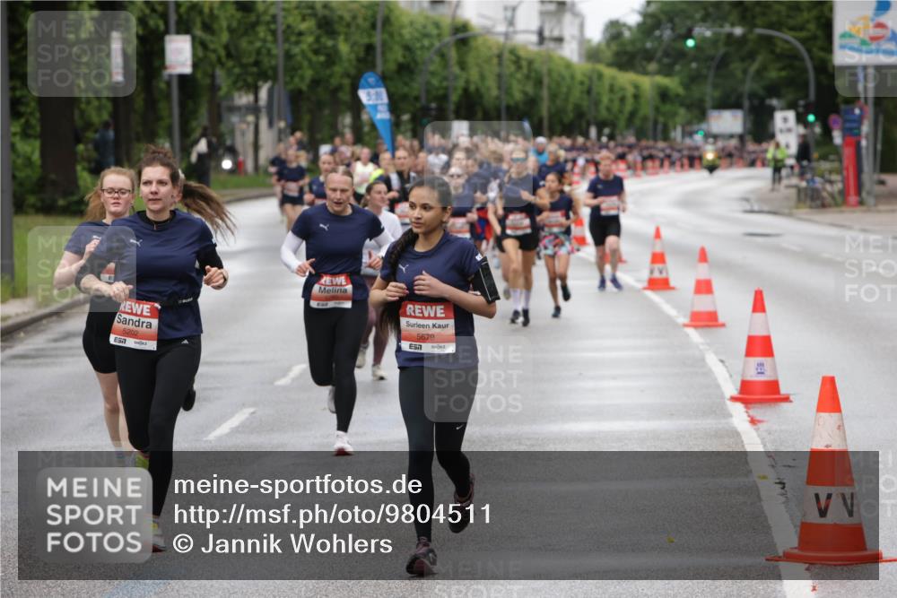 14.06.2026 - REWE Women's Run Jannik Wohlers http://msf.ph/oto/9804511 14.06.2026 10:38:12 Laufen 5202, 657, 1, 5, 00, 5679 meine-sportfotos.de
