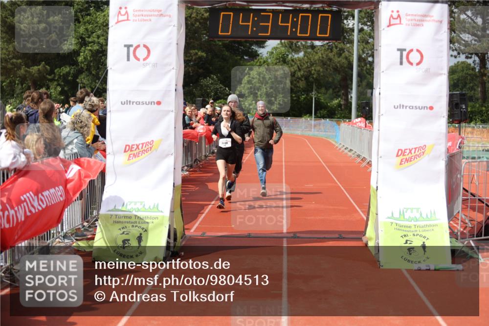 14.06.2026 - 7 Türme Triathlon Andreas Tolksdorf http://msf.ph/oto/9804513 14.06.2026 15:33:59 Ziel 898 meine-sportfotos.de