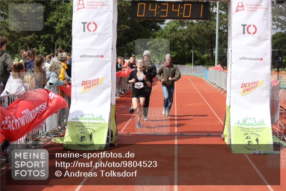 14.06.2026 - 7 Türme Triathlon Andreas Tolksdorf http://msf.ph/oto/9804523 14.06.2026 15:33:59 Ziel 898 meine-sportfotos.de