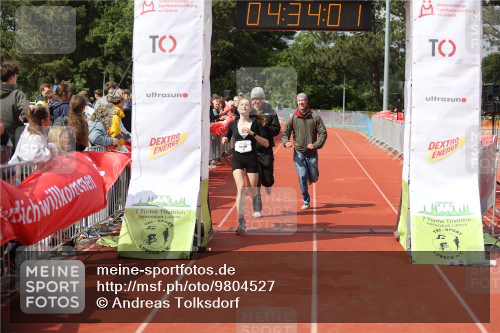 14.06.2026 - 7 Türme Triathlon Andreas Tolksdorf http://msf.ph/oto/9804527 14.06.2026 15:34:00 Ziel 898 meine-sportfotos.de