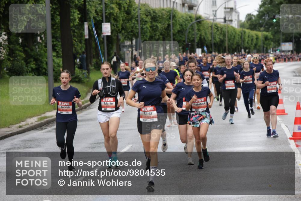 14.06.2026 - REWE Women's Run Jannik Wohlers http://msf.ph/oto/9804535 14.06.2026 10:38:19 Laufen 5048, 5695, 5527, 5051 meine-sportfotos.de