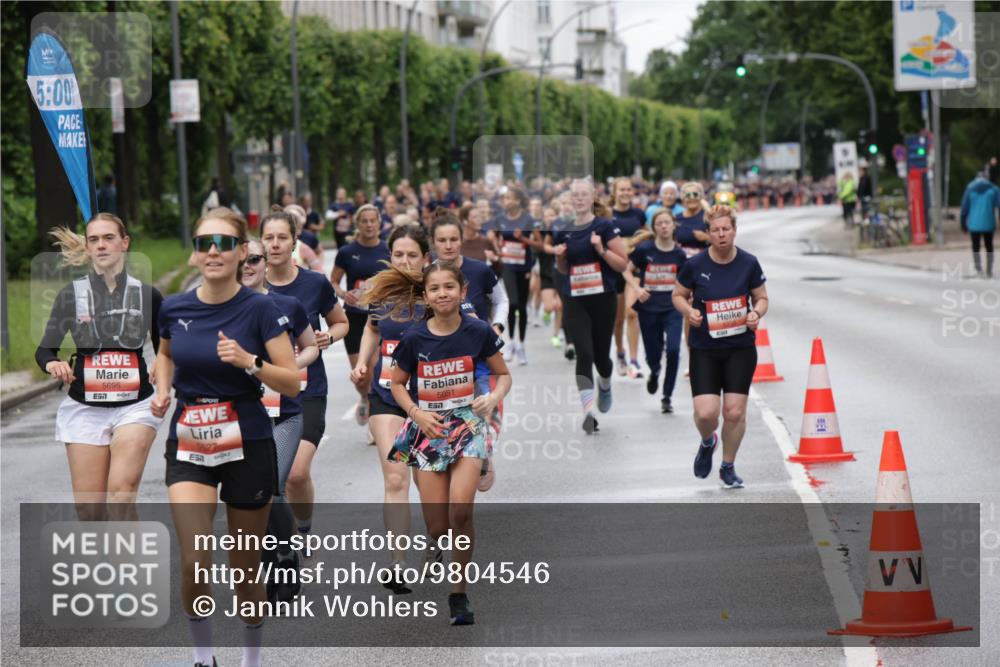 14.06.2026 - REWE Women's Run Jannik Wohlers http://msf.ph/oto/9804546 14.06.2026 10:38:20 Laufen 5, 00, 5695, 7, 5051, 7 meine-sportfotos.de
