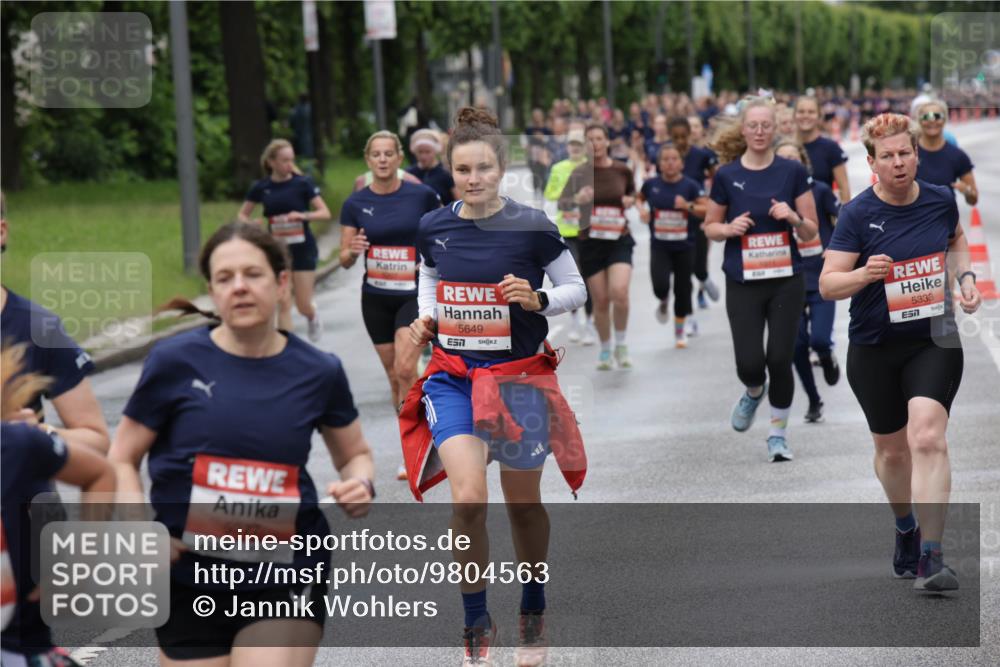 14.06.2026 - REWE Women's Run Jannik Wohlers http://msf.ph/oto/9804563 14.06.2026 10:38:23 Laufen 6277, 5649, 5333, 657 meine-sportfotos.de