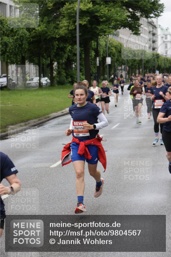 14.06.2026 - REWE Women's Run Jannik Wohlers http://msf.ph/oto/9804567 14.06.2026 10:38:25 Laufen 5649, 51 meine-sportfotos.de