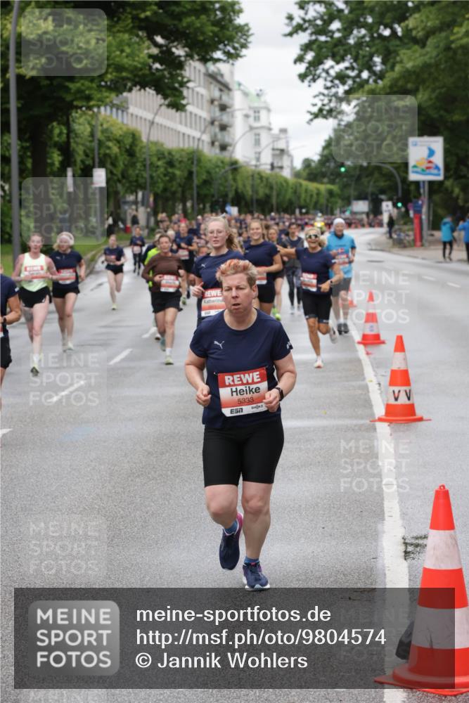 14.06.2026 - REWE Women's Run Jannik Wohlers http://msf.ph/oto/9804574 14.06.2026 10:38:25 Laufen 5333 meine-sportfotos.de