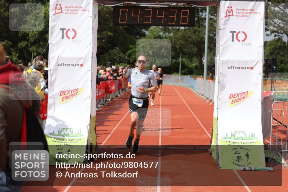 14.06.2026 - 7 Türme Triathlon Andreas Tolksdorf http://msf.ph/oto/9804577 14.06.2026 15:34:36 Ziel 923, 1086, 1096 meine-sportfotos.de