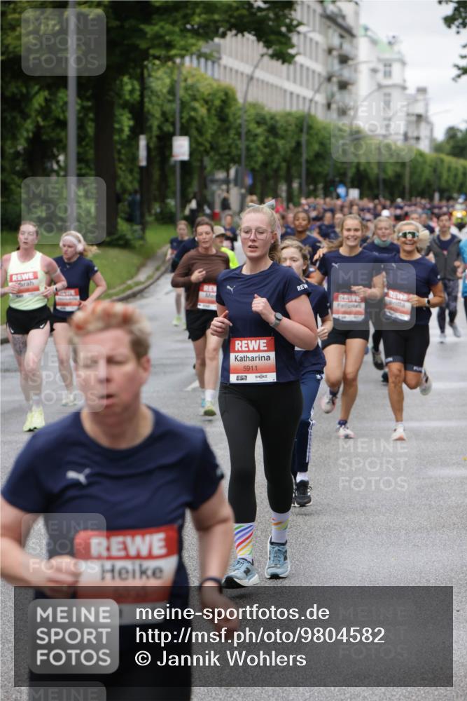 14.06.2026 - REWE Women's Run Jannik Wohlers http://msf.ph/oto/9804582 14.06.2026 10:38:27 Laufen 6306, 5911 meine-sportfotos.de