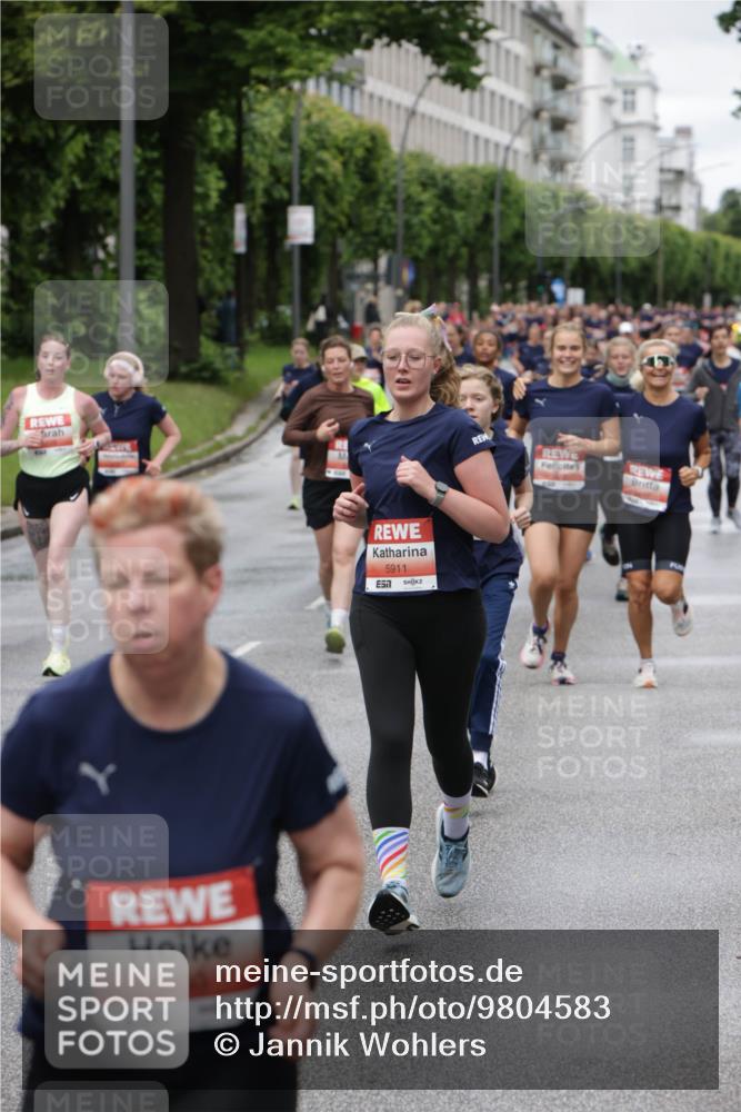 14.06.2026 - REWE Women's Run Jannik Wohlers http://msf.ph/oto/9804583 14.06.2026 10:38:27 Laufen 6330, 5911, 51 meine-sportfotos.de
