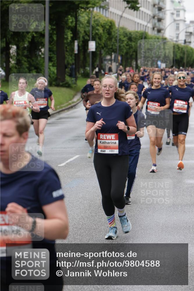 14.06.2026 - REWE Women's Run Jannik Wohlers http://msf.ph/oto/9804588 14.06.2026 10:38:27 Laufen 5911 meine-sportfotos.de
